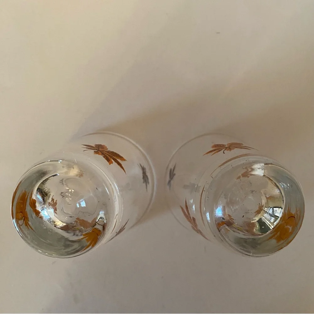 Vintage Set of 2 Bar Glasses or Juice Glasses 3.5” MCM Hollywood Regency EUC